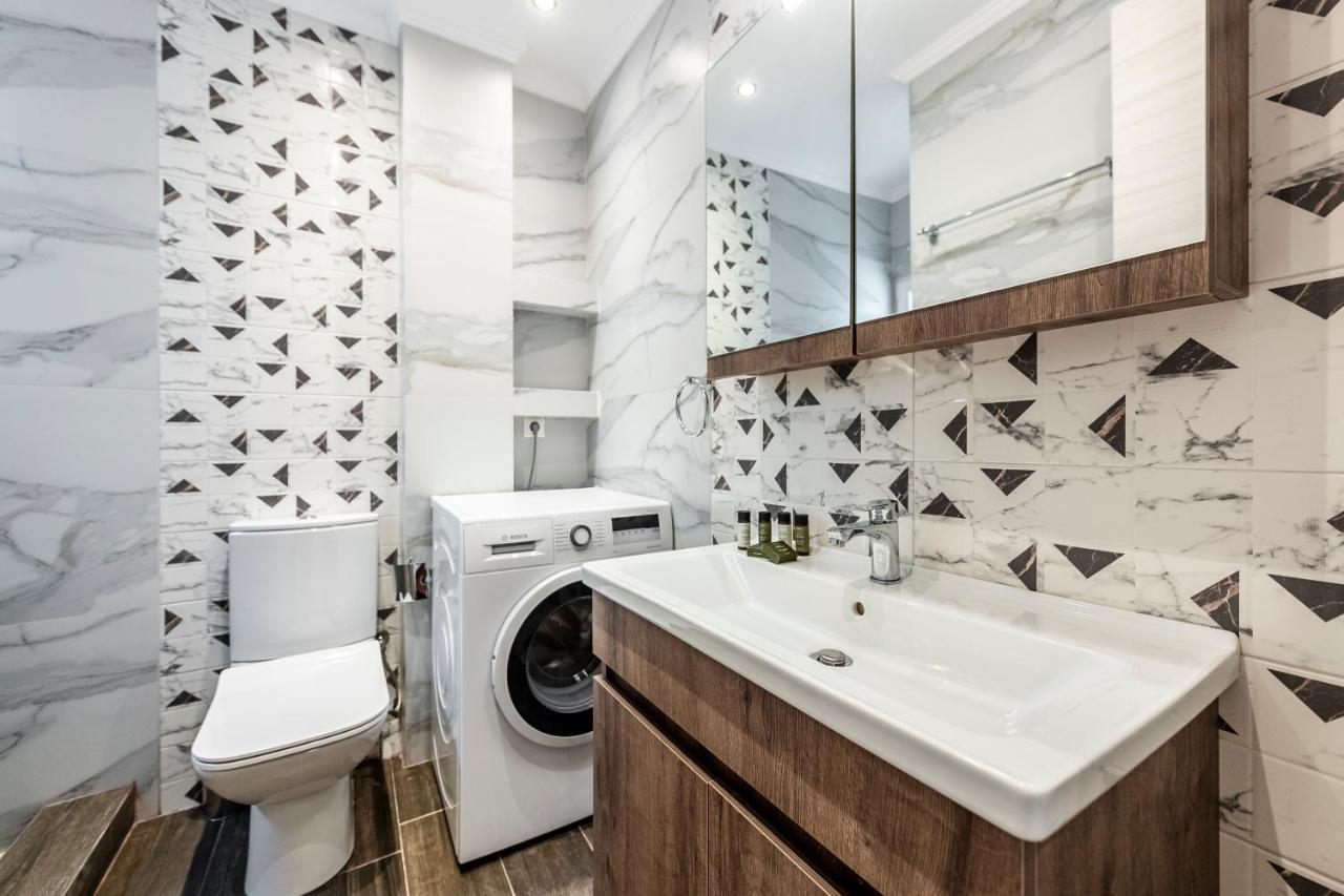Phaedrus Living Athens City Center Geraniou Atenas Exterior foto